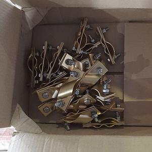 Зажим заземления латунный стержень — полоса/пруток диагональный