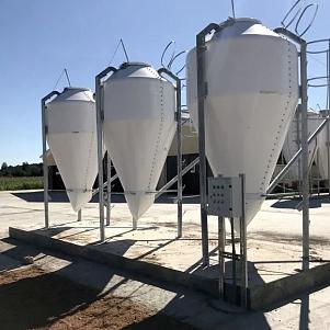 Технологический бункер для комбикорма V=4,4 м3