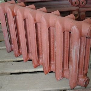 Чугунные радиаторы МС-140 М-300 7 секций Ду15 Qну=735 Вт