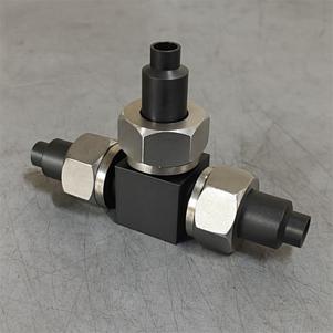 Соединение тройниковое НСТ 14 12Х18Н10Т