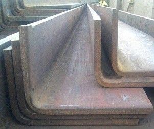 Уголок стальной гнутый неравнополочный